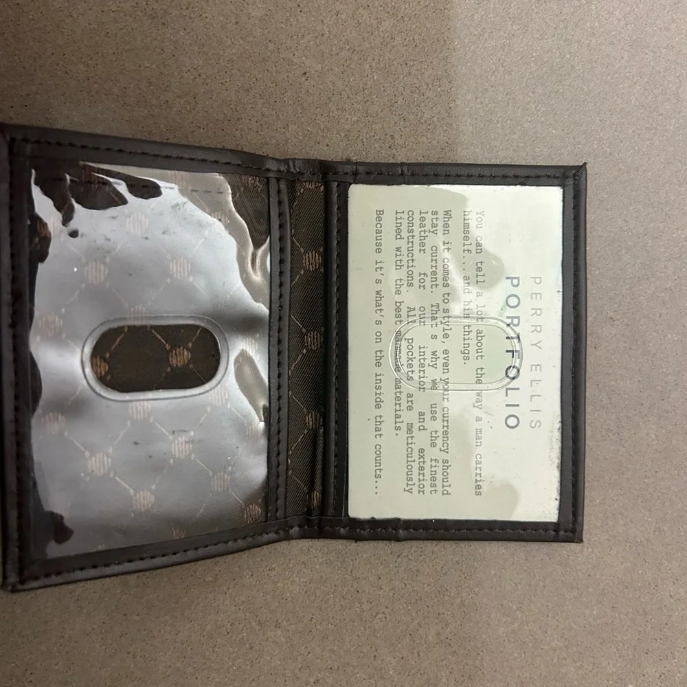 Perry Ellis Dark Brown Card Holder folio like new
